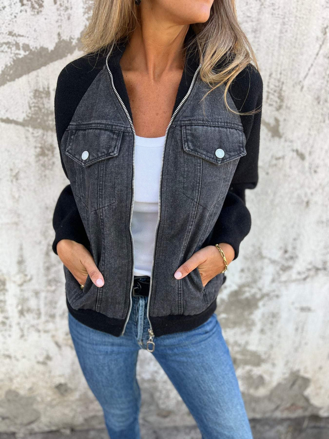 Tessa™ | Lässige Reißverschlussjacke mit V-Ausschnitt