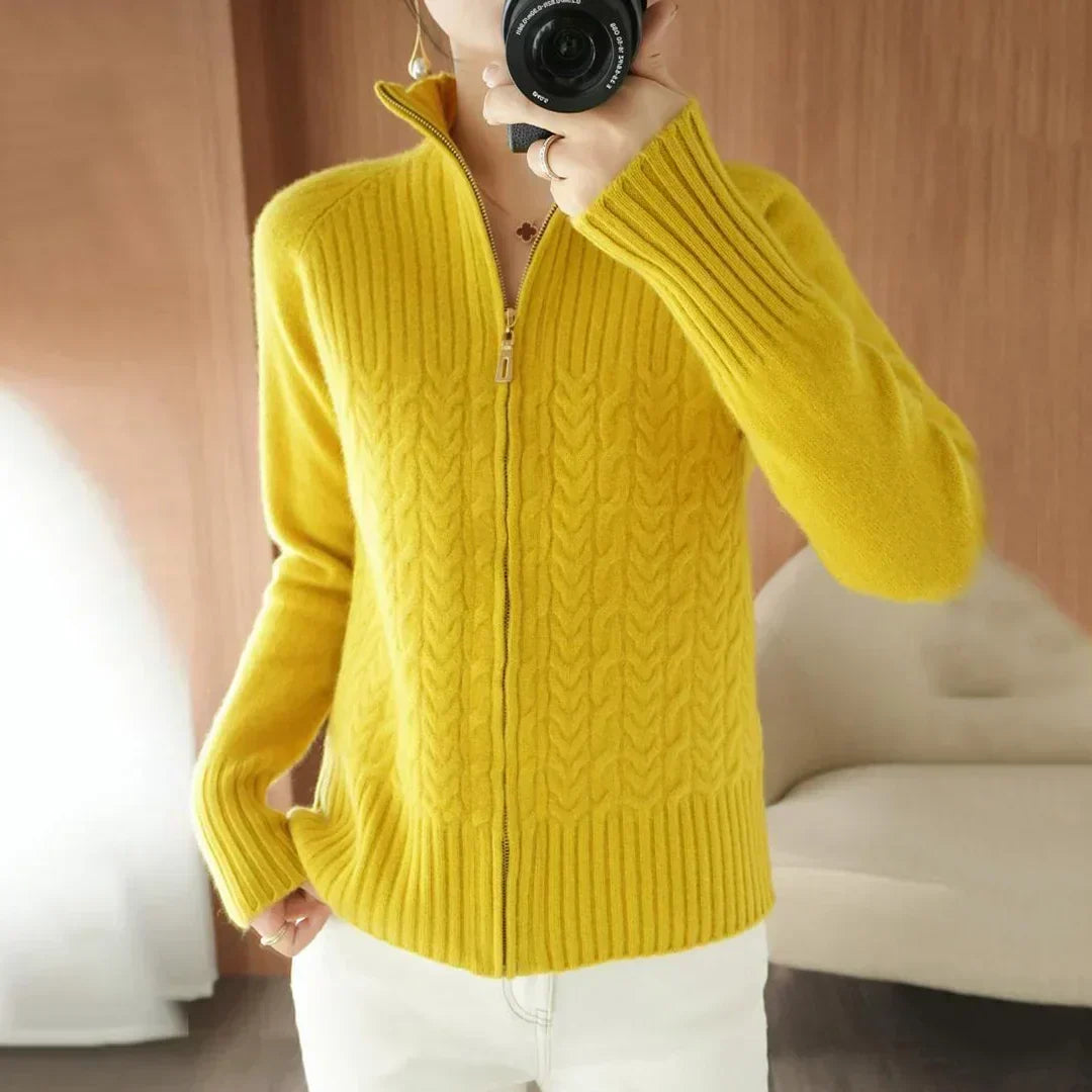 Mila - Pfirsichfarbener Strickpullover mit Reißverschluss und V-Ausschnitt