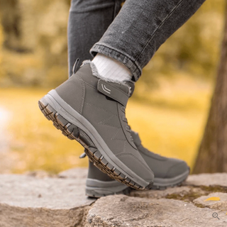 Finn | Gefütterte Winterstiefel mit Klettverschluss