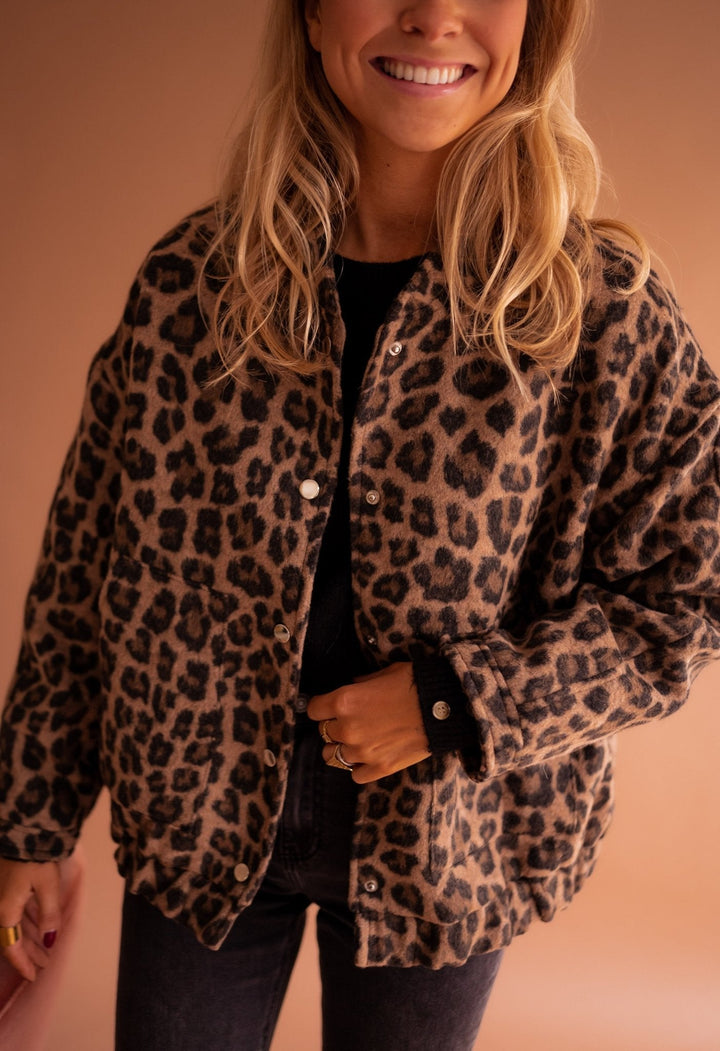 Susanne™ | Trendige Jacke mit Leopardenmuster